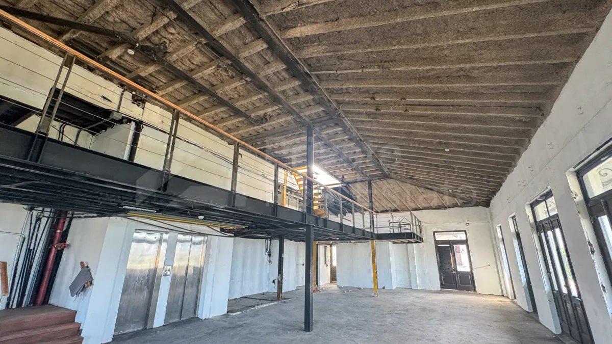 Ponto Comercial para Alugar em Casco Antiguo