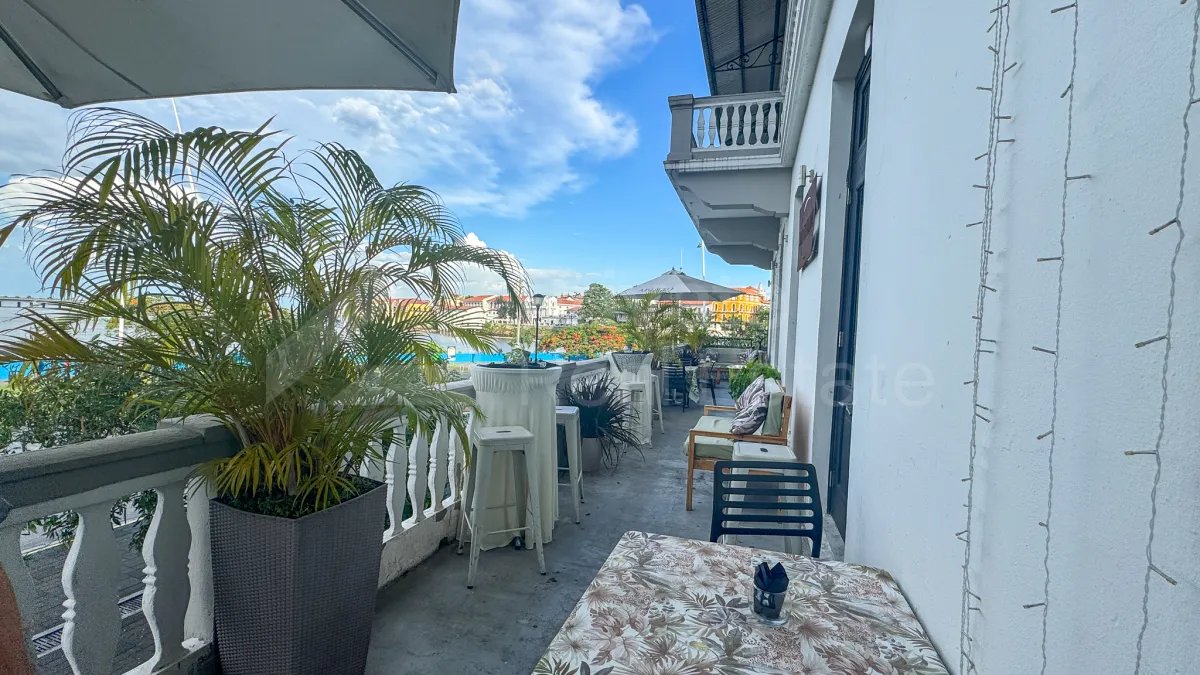 Ponto Comercial para Alugar em Casco Antiguo