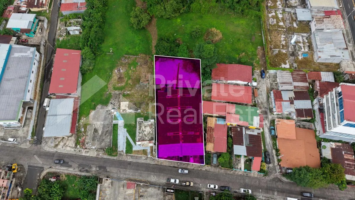 Venta de Bodega en Rio Abajo