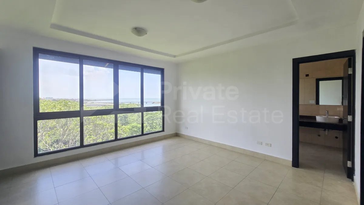 Venta de apartamento en PH Amador Heights, Amador