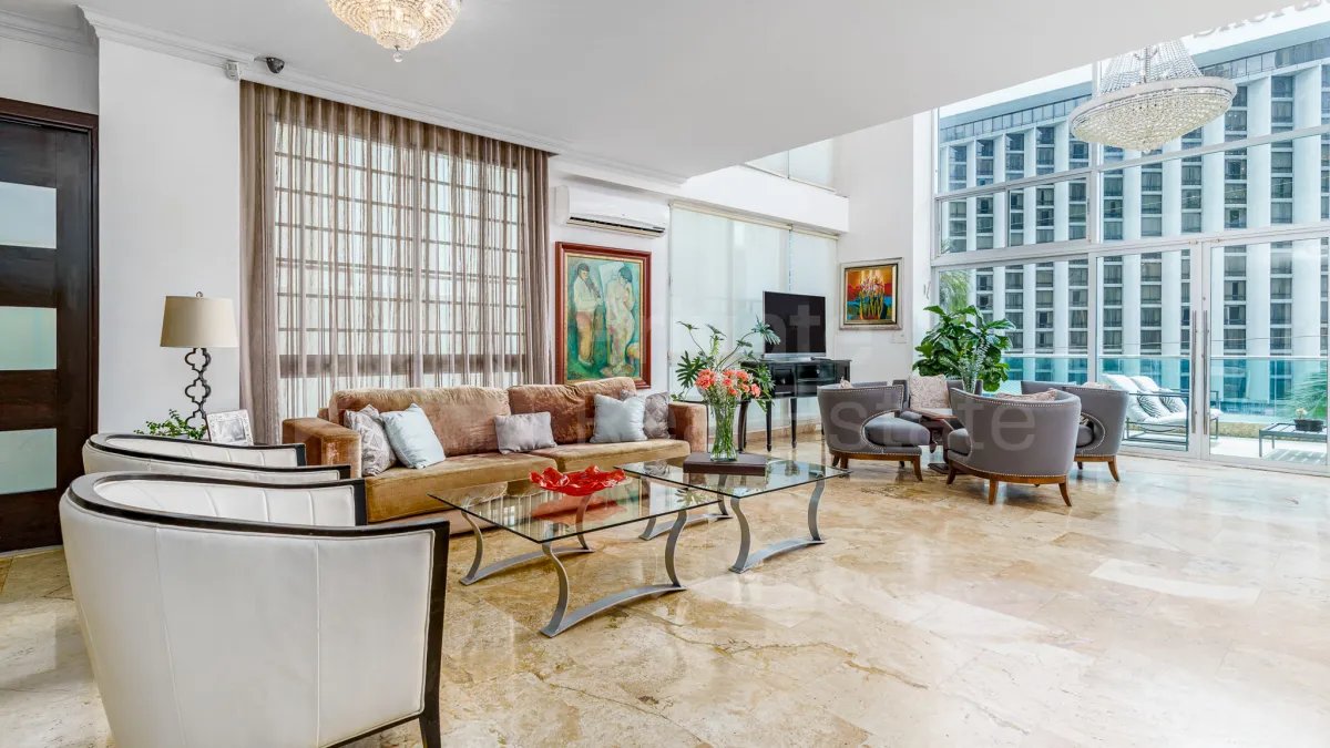 Sale of Loft-Style Apartment in Premier Loft, San Francisco