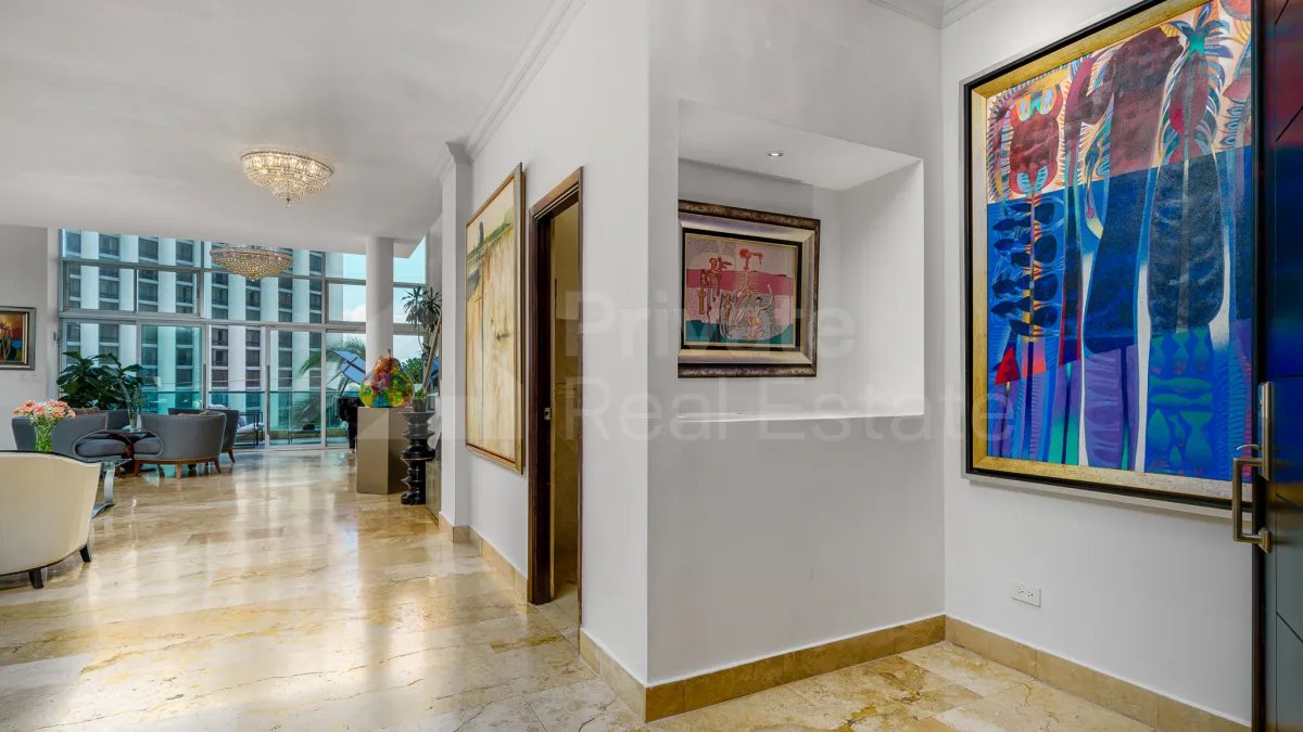Sale of Loft-Style Apartment in Premier Loft, San Francisco