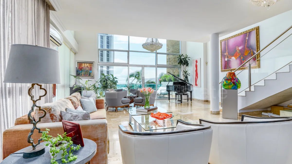 Sale of Loft-Style Apartment in Premier Loft, San Francisco