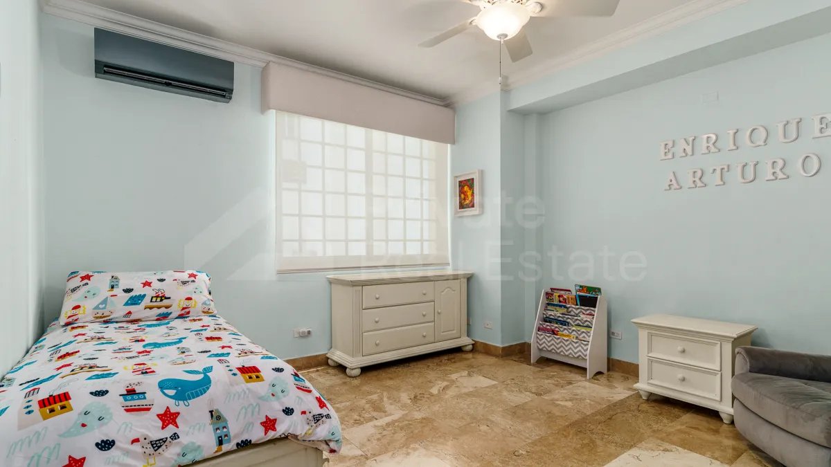 Sale of Loft-Style Apartment in Premier Loft, San Francisco