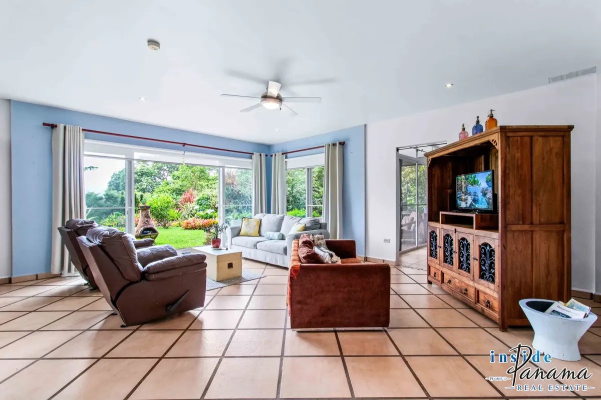 Ground Floor Condo for Sale in Alto Lino Boquete Panama