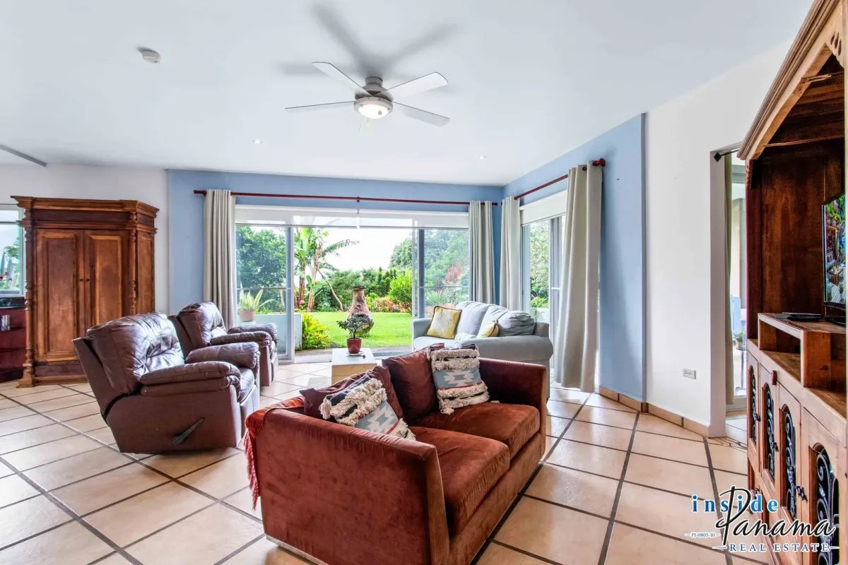 Ground Floor Condo for Sale in Alto Lino Boquete Panama