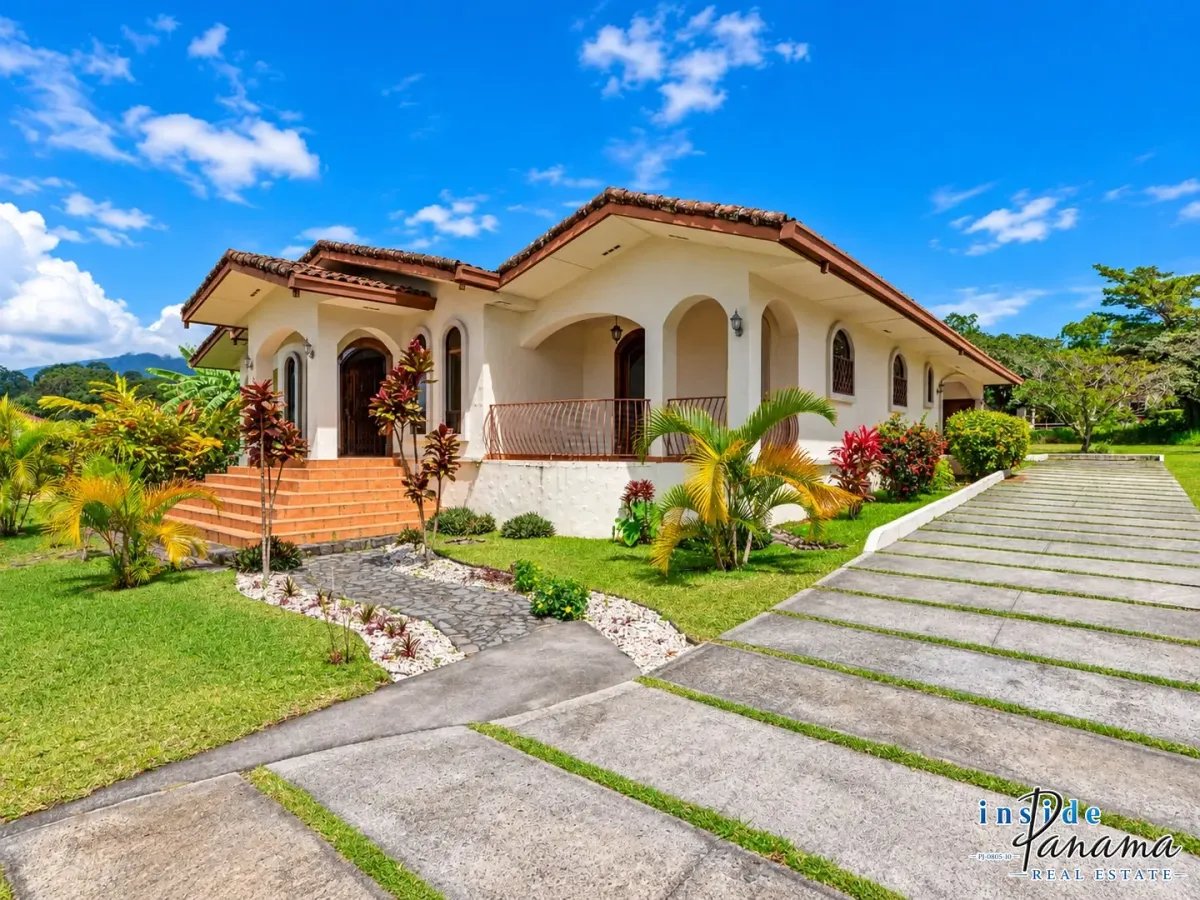 Casa à Venda em Boquete