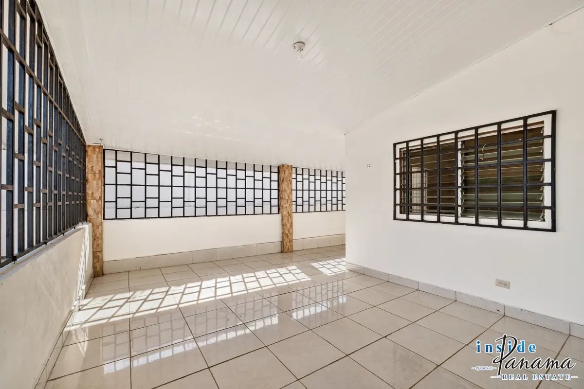 Casa à Venda em Dolega