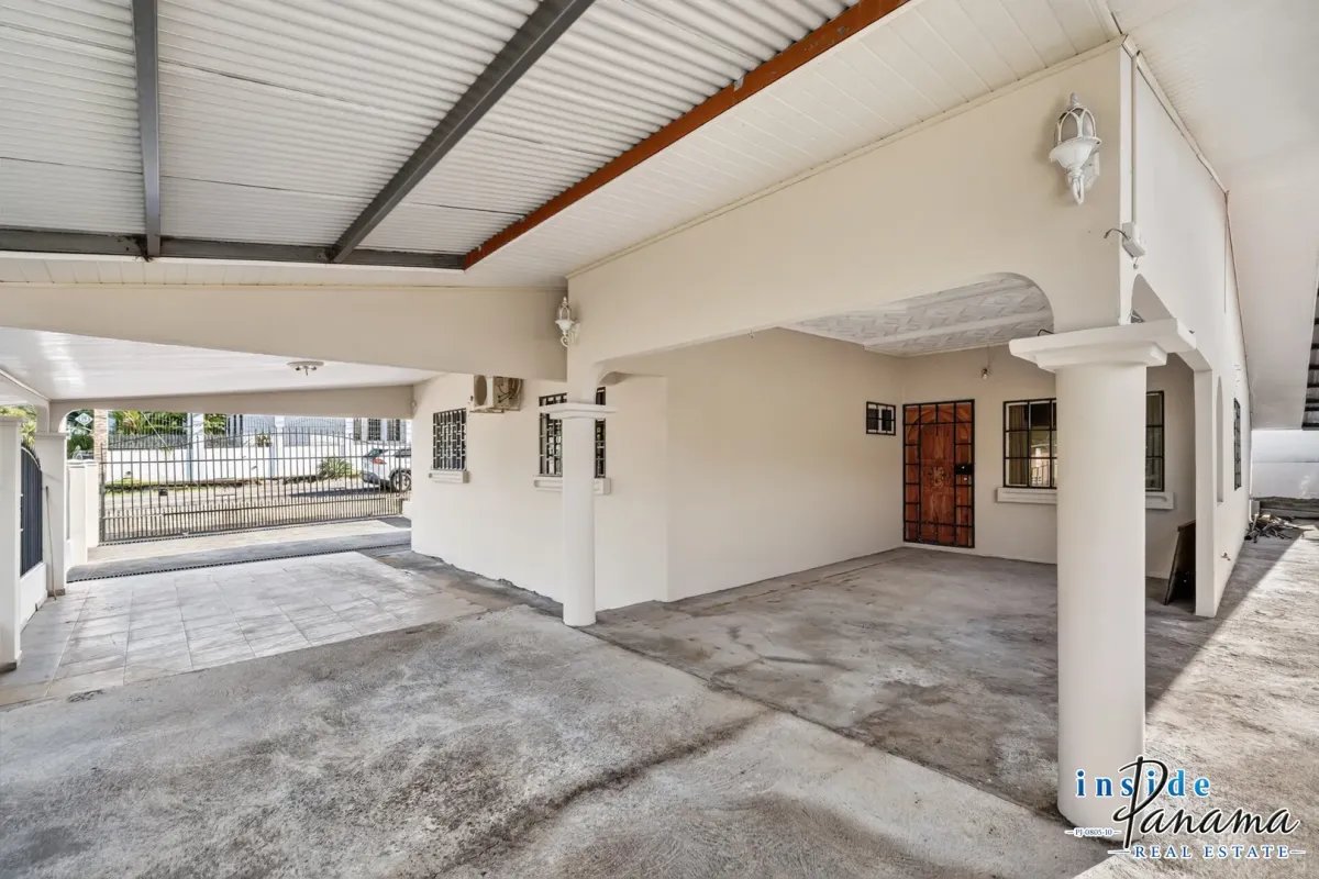 Casa à Venda em Dolega