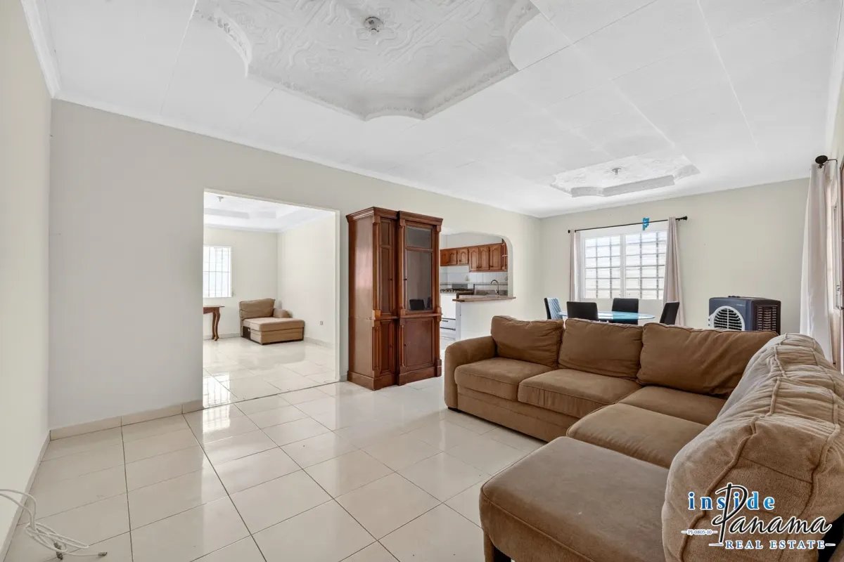 Casa à Venda em Dolega