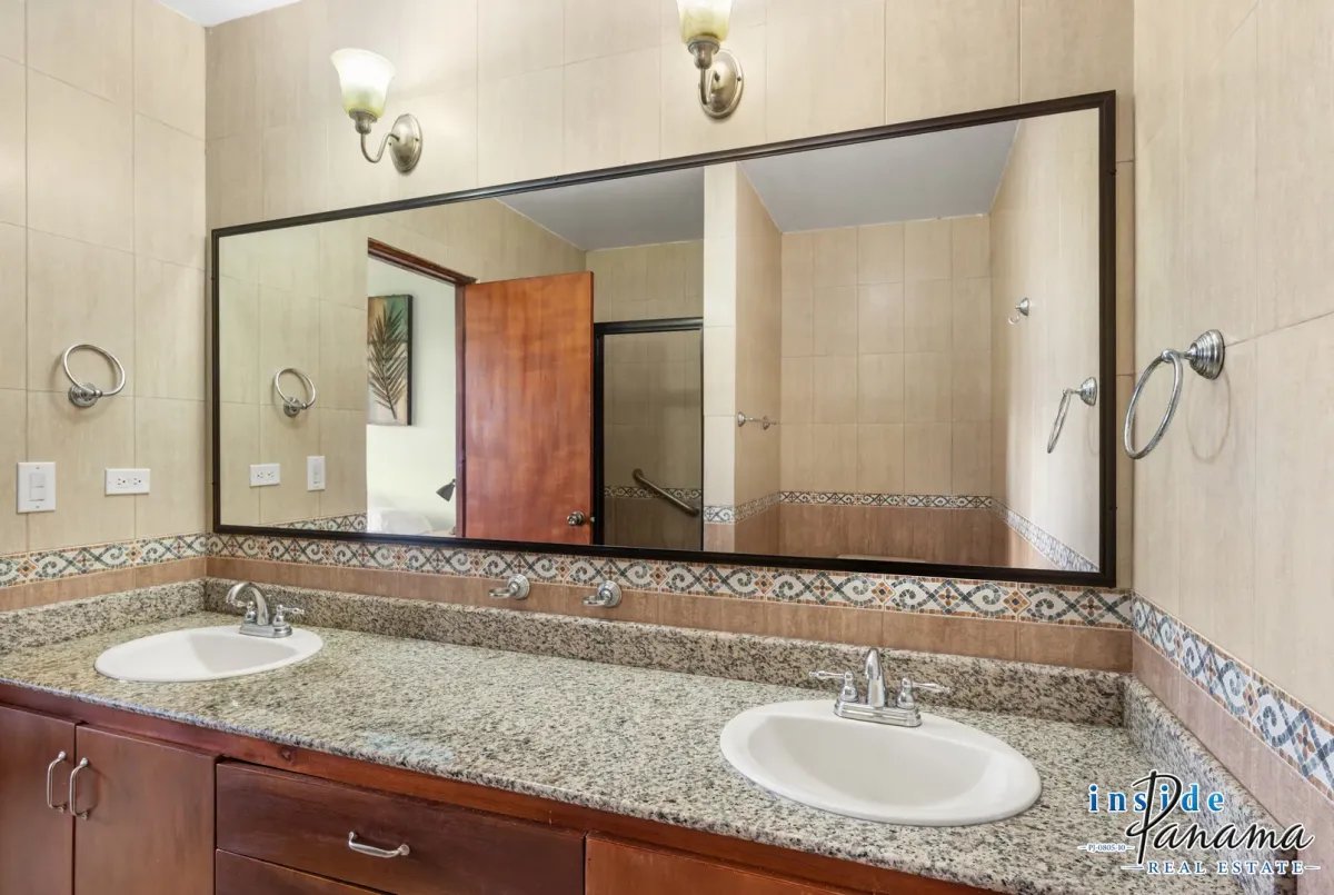 Two Bedroom Condo in Los Molinos Boquete