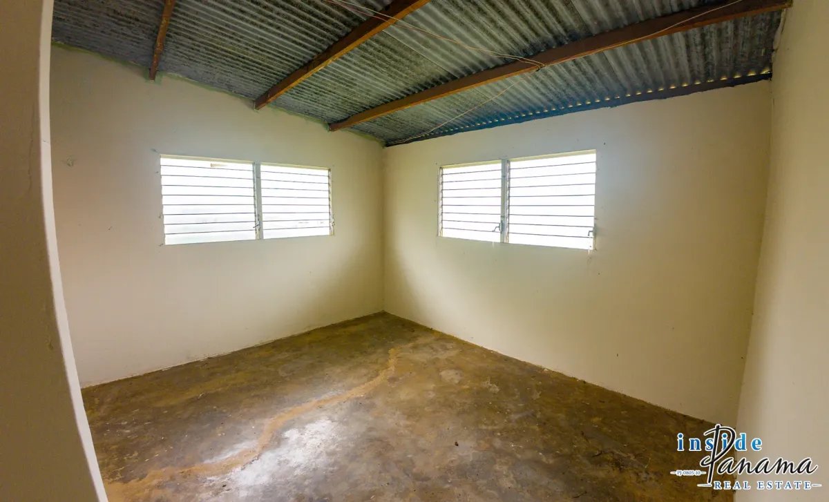 Casa à Venda em Santiago