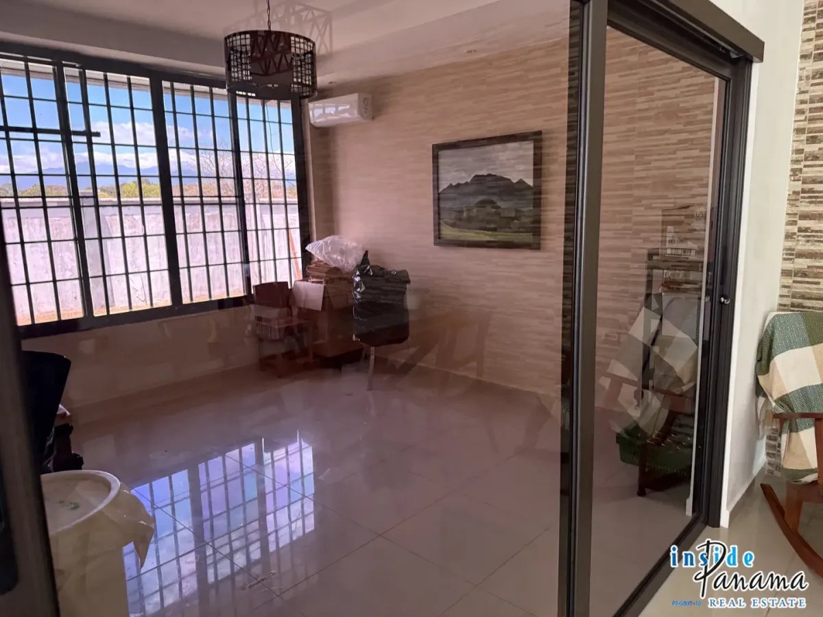 Casa à Venda em Dolega