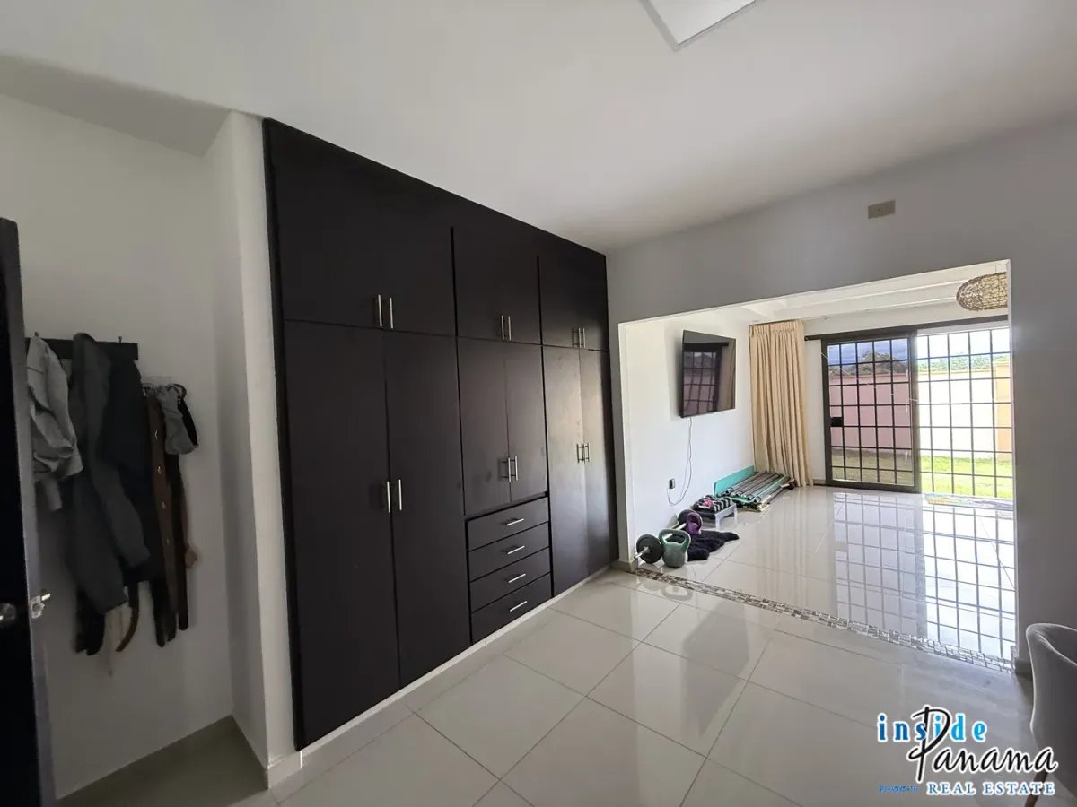 Casa à Venda em Dolega