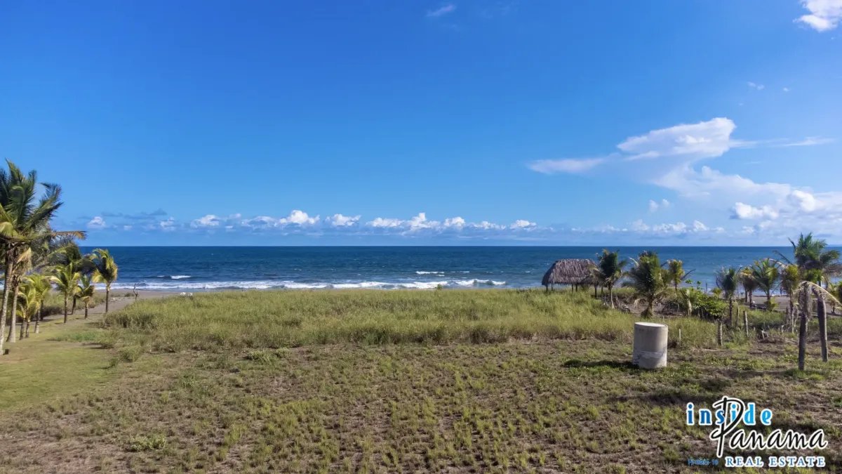 Terreno à Venda em Playa Barqueta