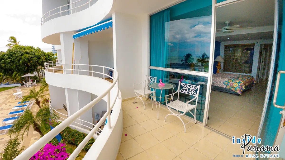Oceanfront Condo in PH Coronado Suite in Coronado Panama