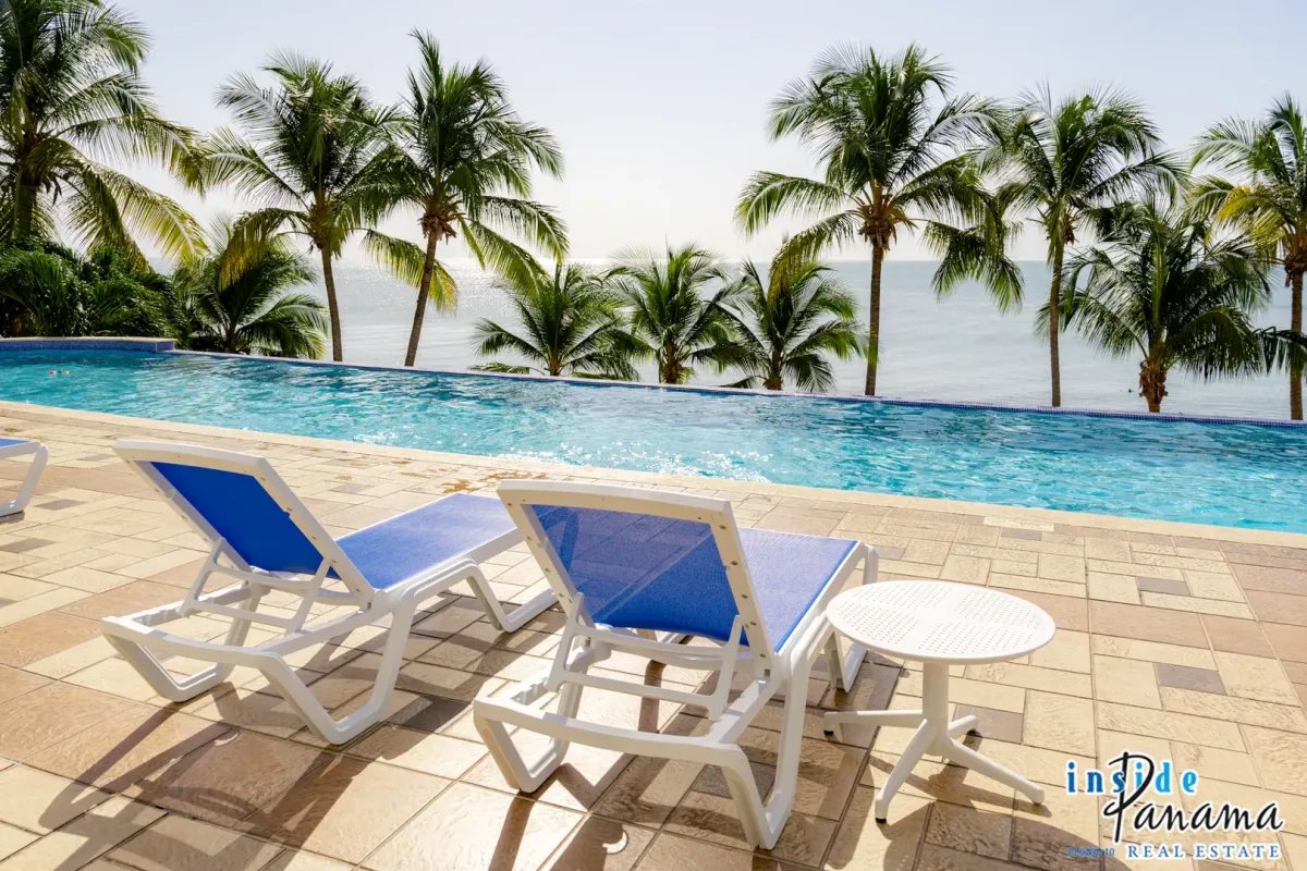 Oceanfront Condo in PH Coronado Suite in Coronado Panama