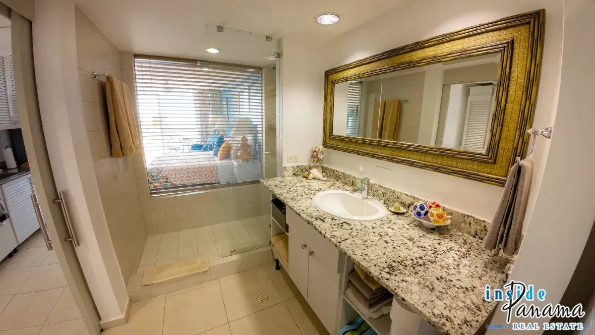 Oceanfront Condo in PH Coronado Suite in Coronado Panama