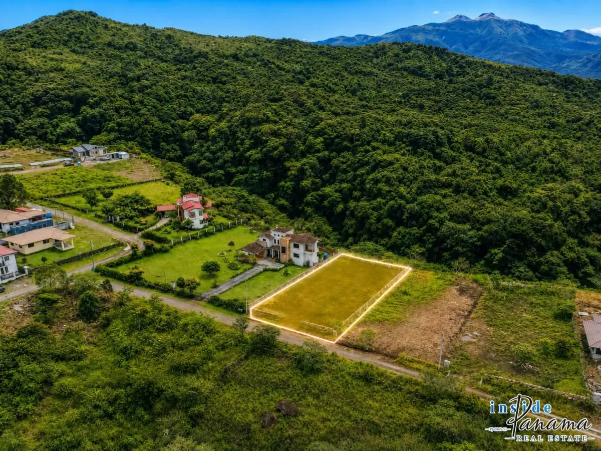 Terreno à Venda em Boquete