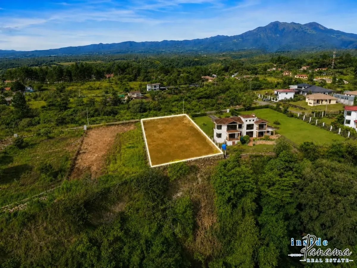 Terreno à Venda em Boquete