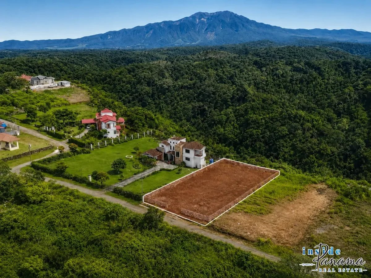 Terreno à Venda em Boquete