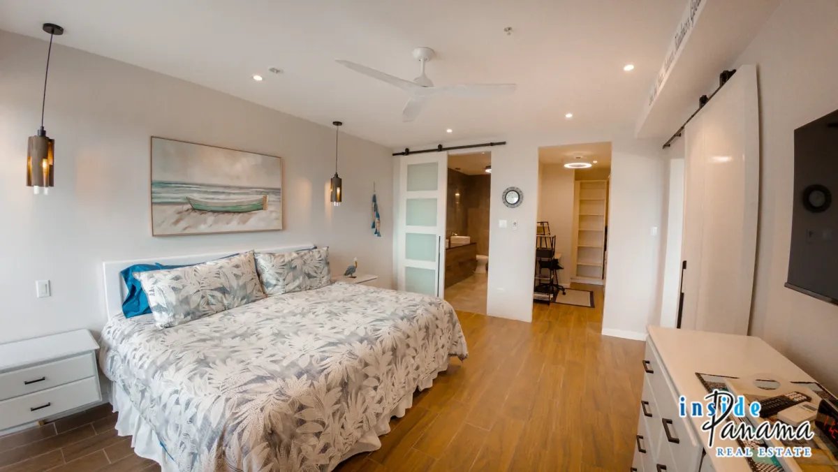 Apartamento à Venda em Coronado