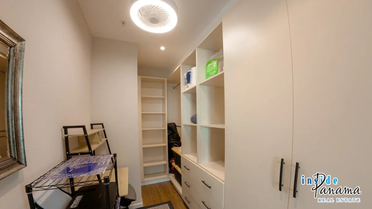 Apartamento à Venda em Coronado
