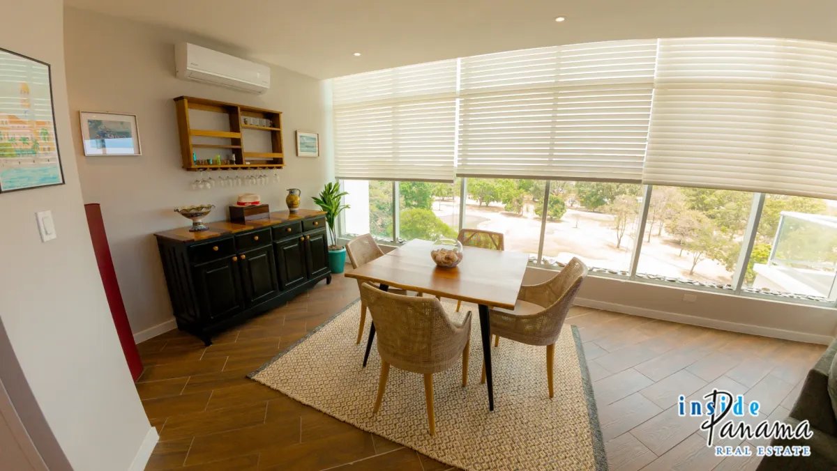 Apartamento à Venda em Coronado