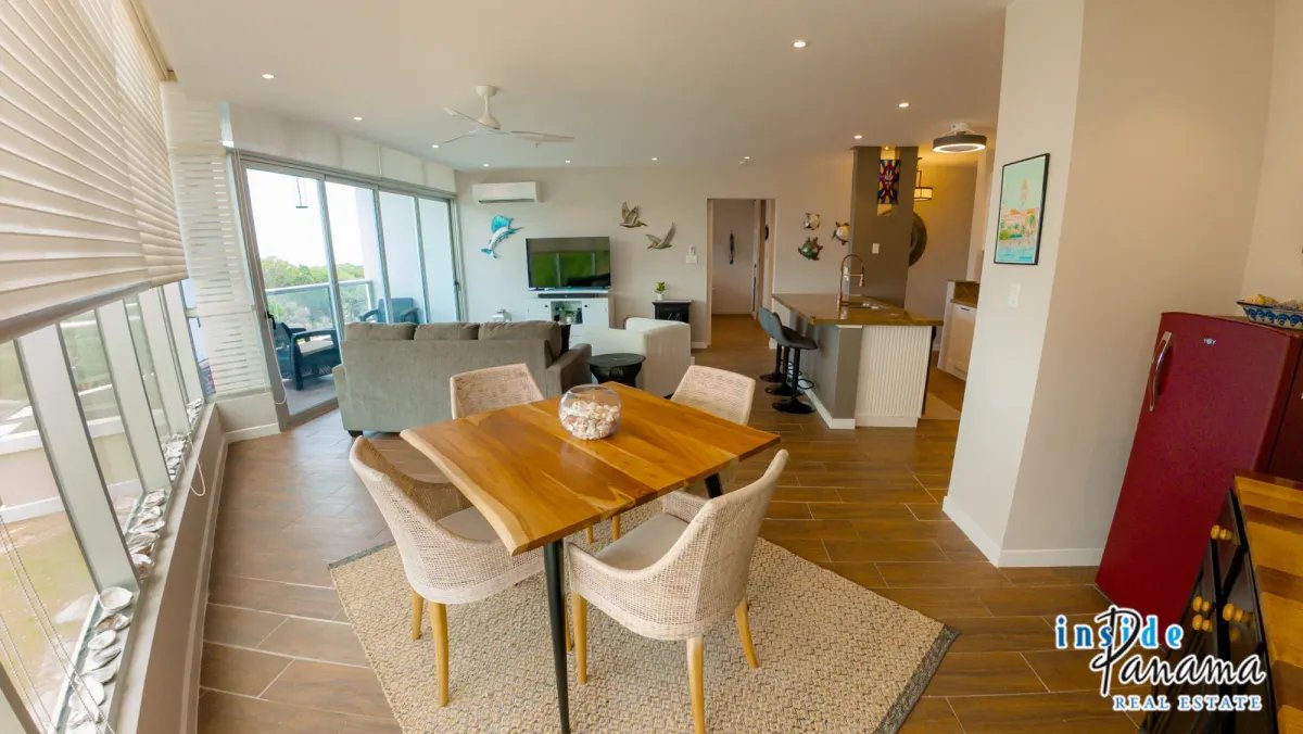Apartamento à Venda em Coronado