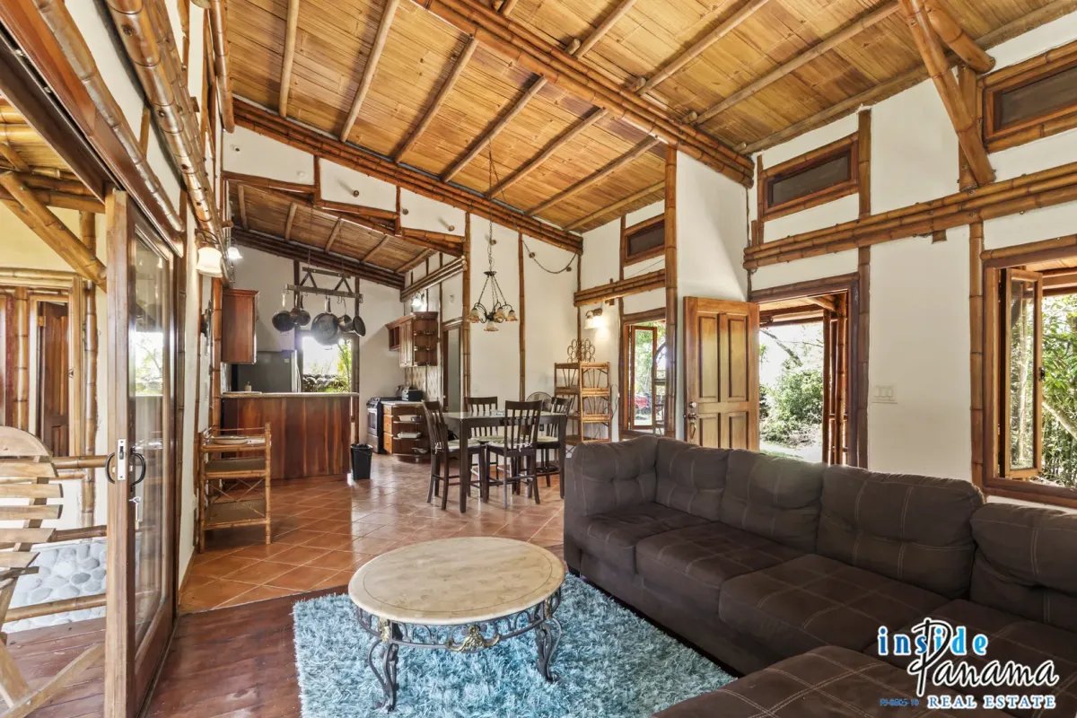 Casa à Venda em Boquete
