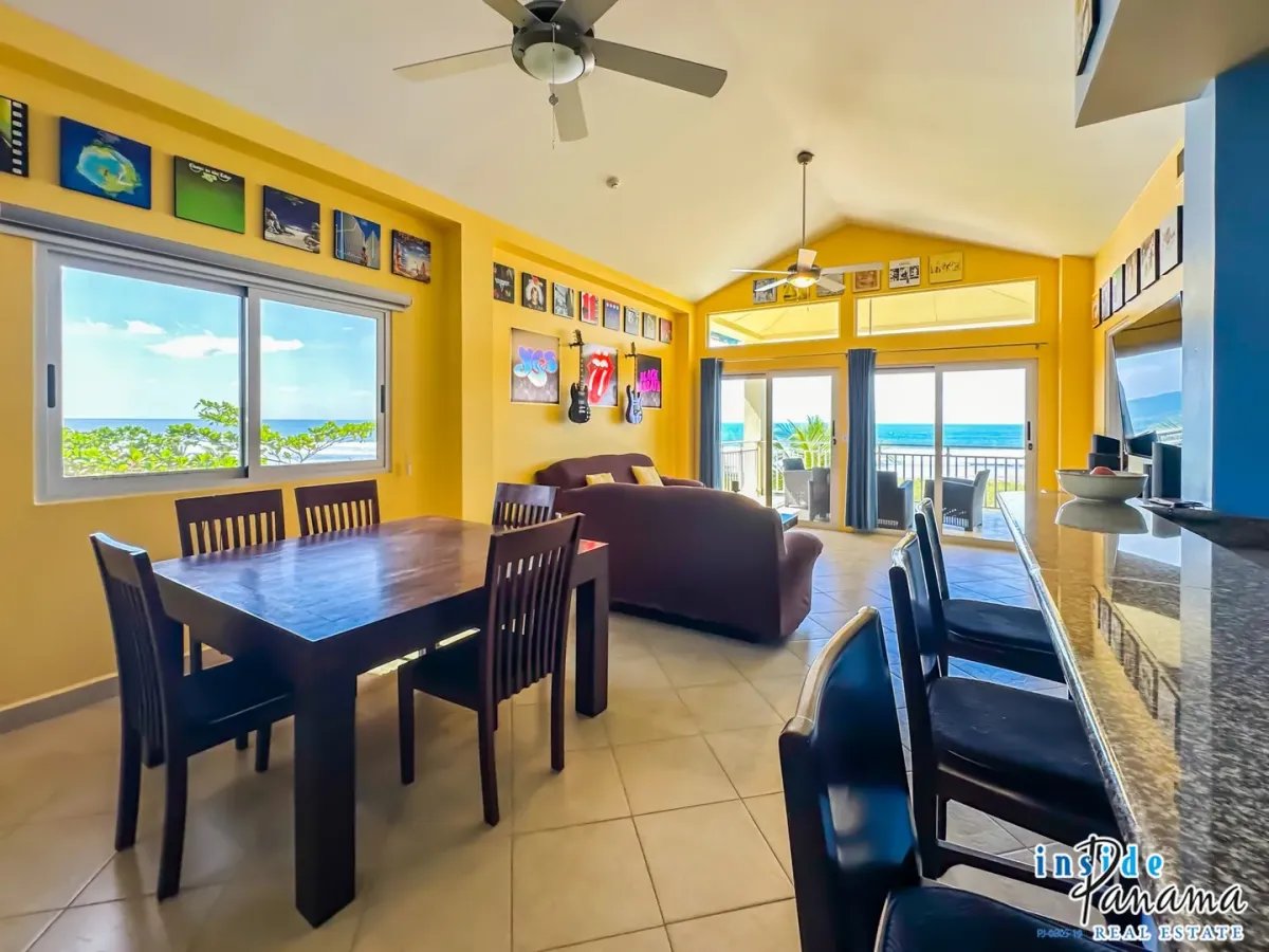 Apartamento à Venda em Playa Barqueta