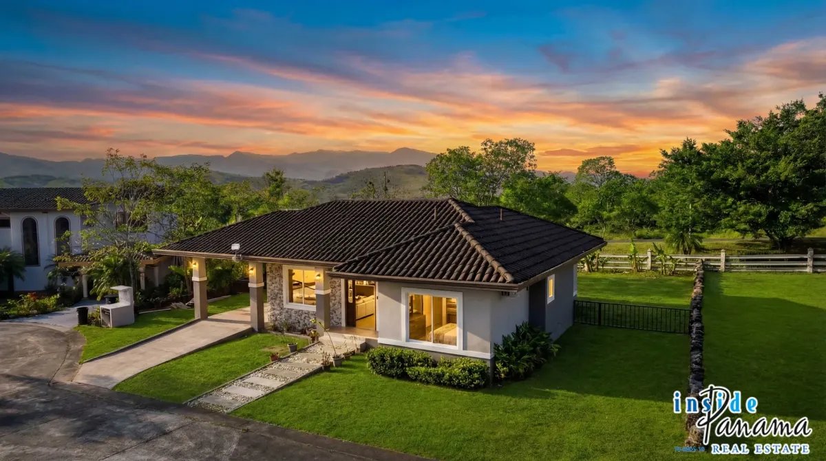Modern Furnished Two Bedroom Home Boquete Canyon Village Panama