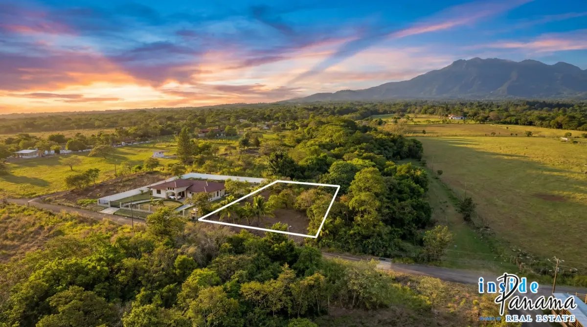 Terreno à Venda em Potrerillos