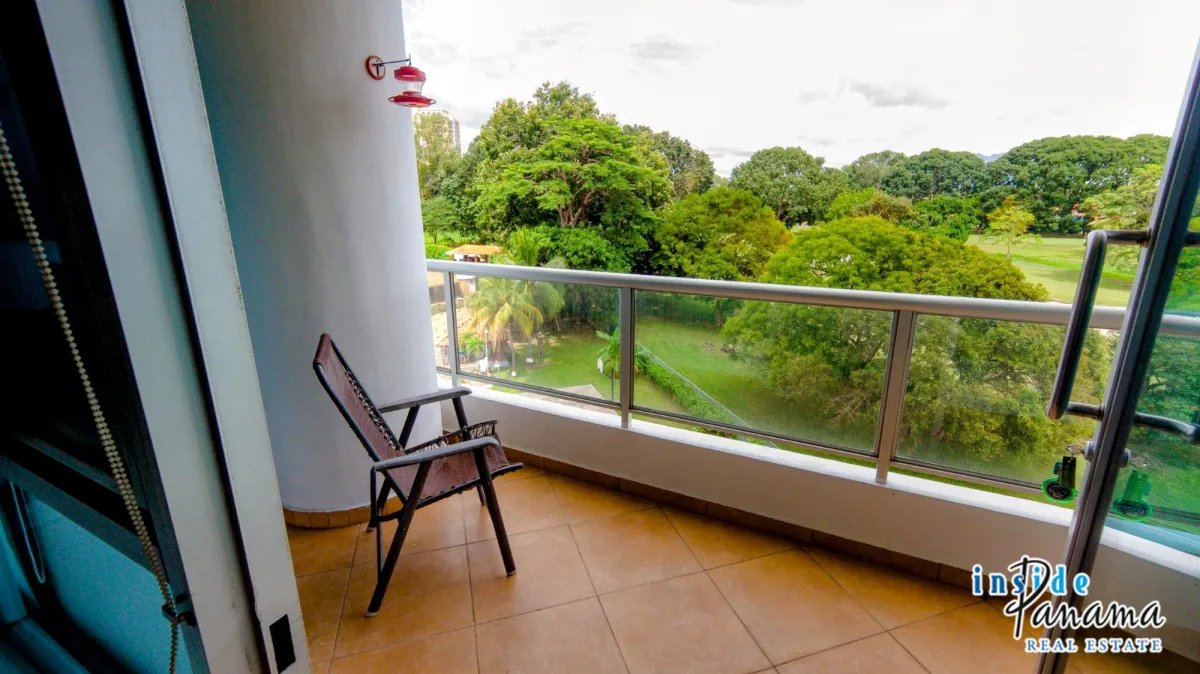 Apartamento à Venda em Coronado