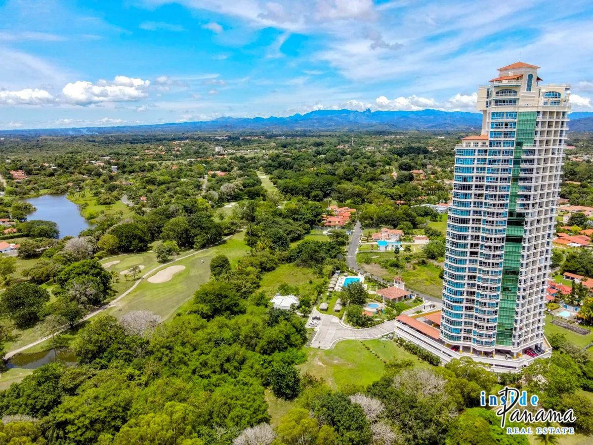 Apartamento à Venda em Coronado