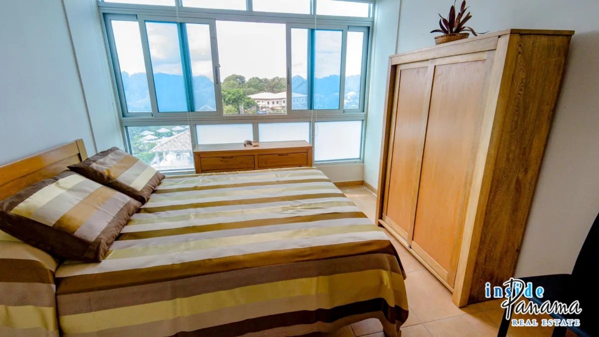Apartamento à Venda em Coronado