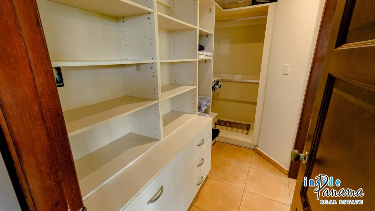 Apartamento à Venda em Coronado