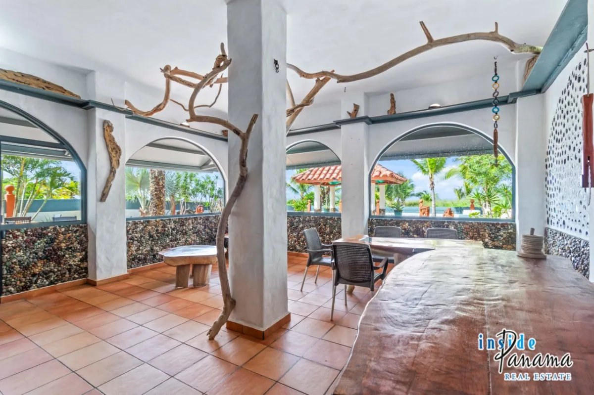Casa à Venda em Playa Barqueta