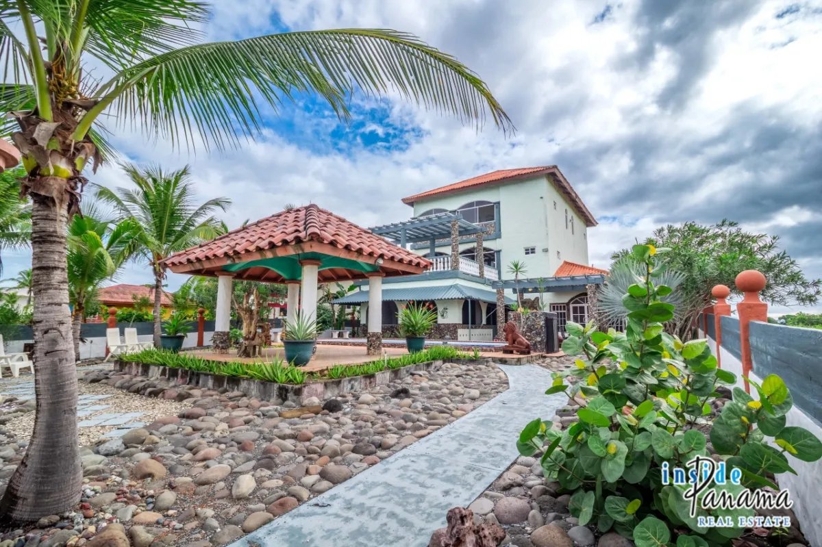 Casa à Venda em Playa Barqueta