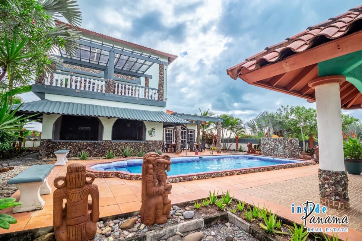 Casa à Venda em Playa Barqueta