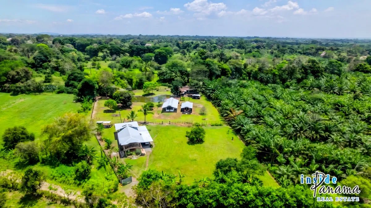 Casa à Venda em Bugaba