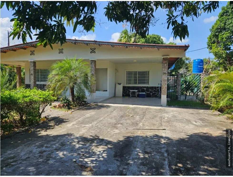 Casa à Venda em Playa Grande - San Carlos