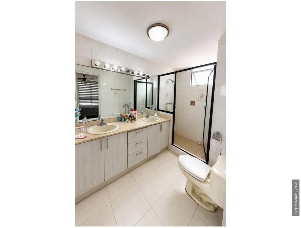 Apartment for Sale in El Cangrejo | PH Mirador, 200 m²