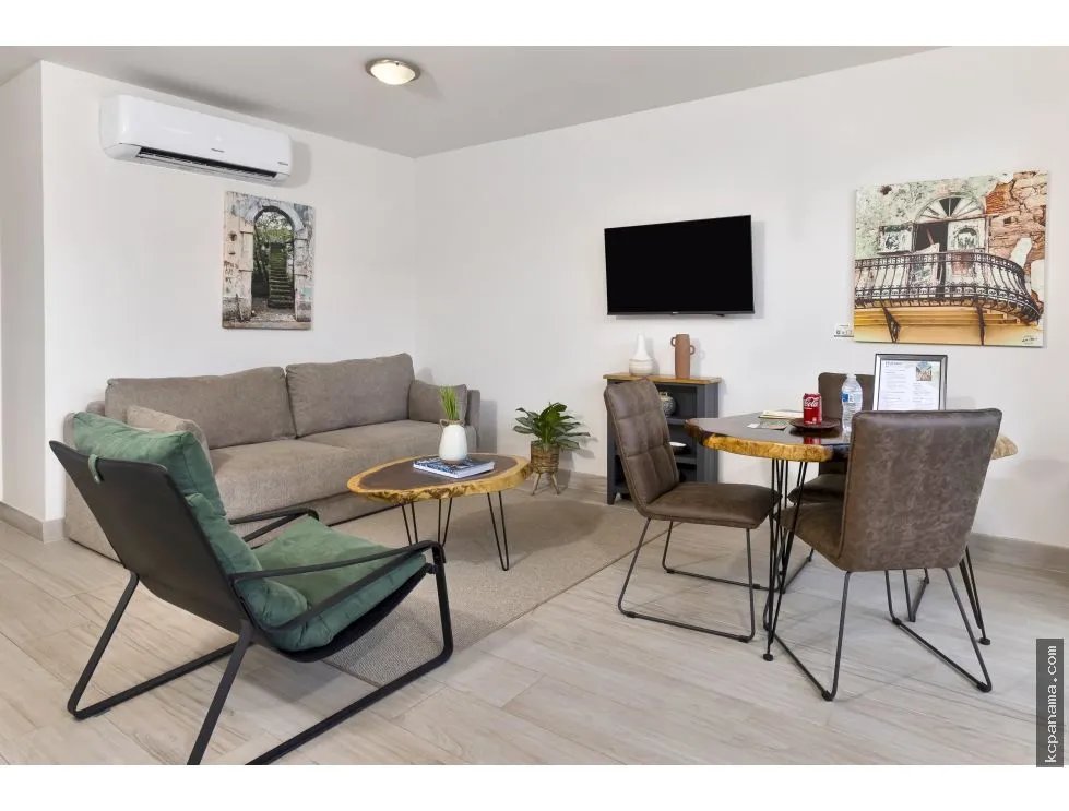 SE VENDE PH CASCO VIEW APARTAMENTOS SANTA ANA CASCO VIEJO