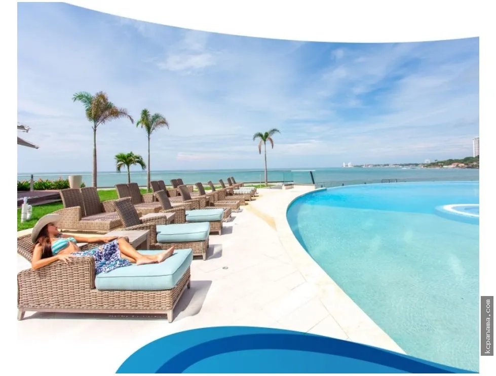 SE VENDE APARTAMENTO FRENTE AL MAR PH OCEAN WAVES GORGONA
