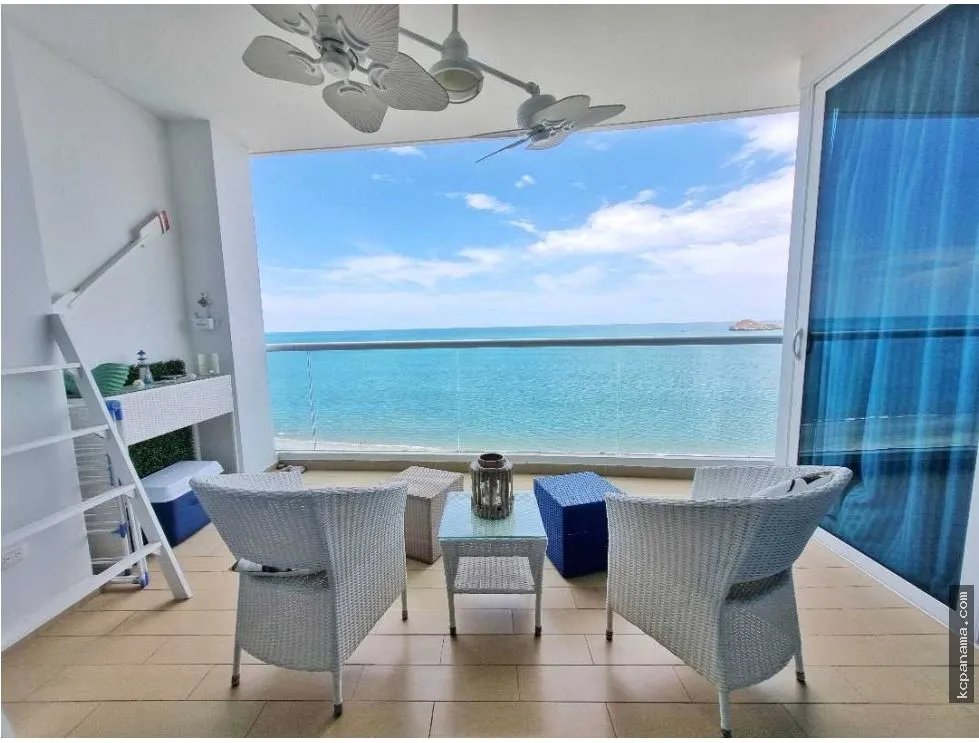 SE ALQUILA APARTAMENTO DE PLAYA PH SANTA CLARA RESIDENCES