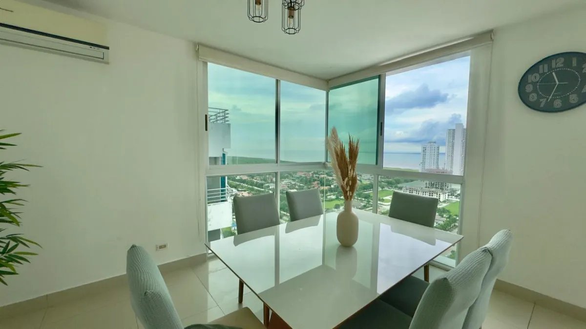 APARTMENT FOR SALE IN PH LATITUDE – COSTA DEL ESTE