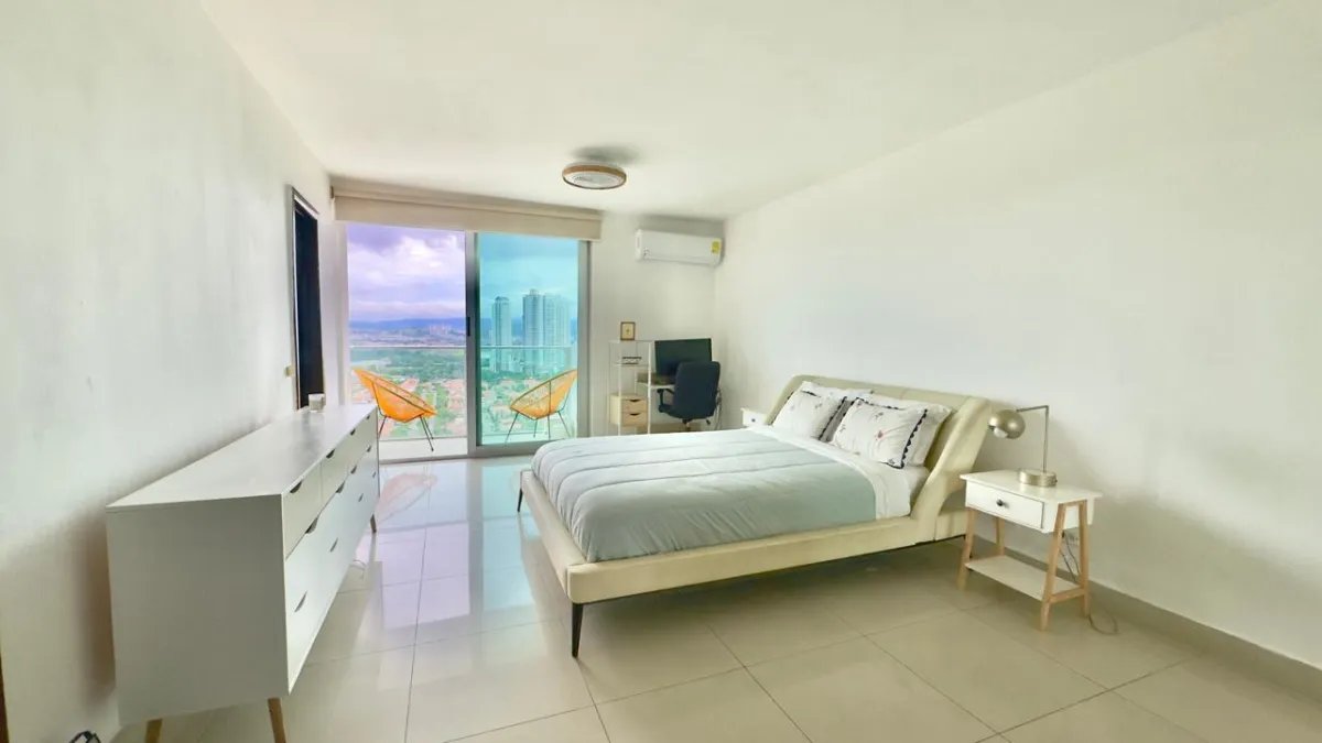 APARTMENT FOR SALE IN PH LATITUDE – COSTA DEL ESTE
