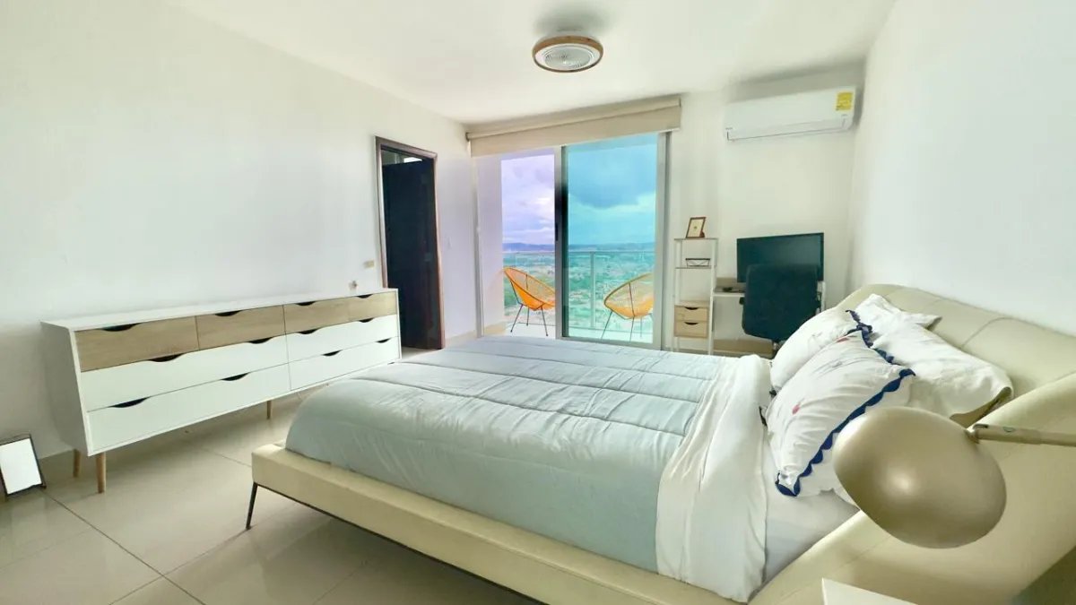 APARTMENT FOR SALE IN PH LATITUDE – COSTA DEL ESTE