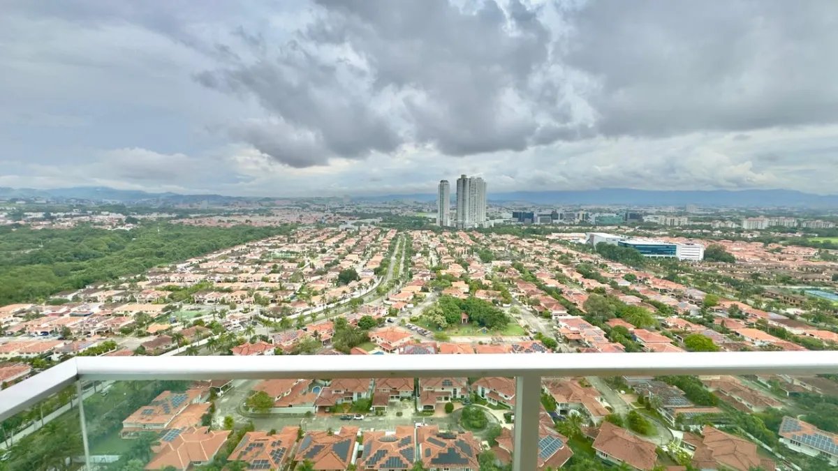 APARTMENT FOR SALE IN PH LATITUDE – COSTA DEL ESTE